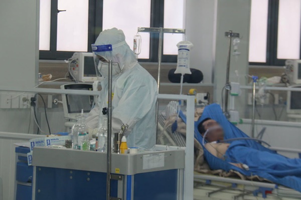 Ngày 9/1: Có 15.779 ca mắc COVID-19, Hà Nội vượt mốc 2.800 ca-2