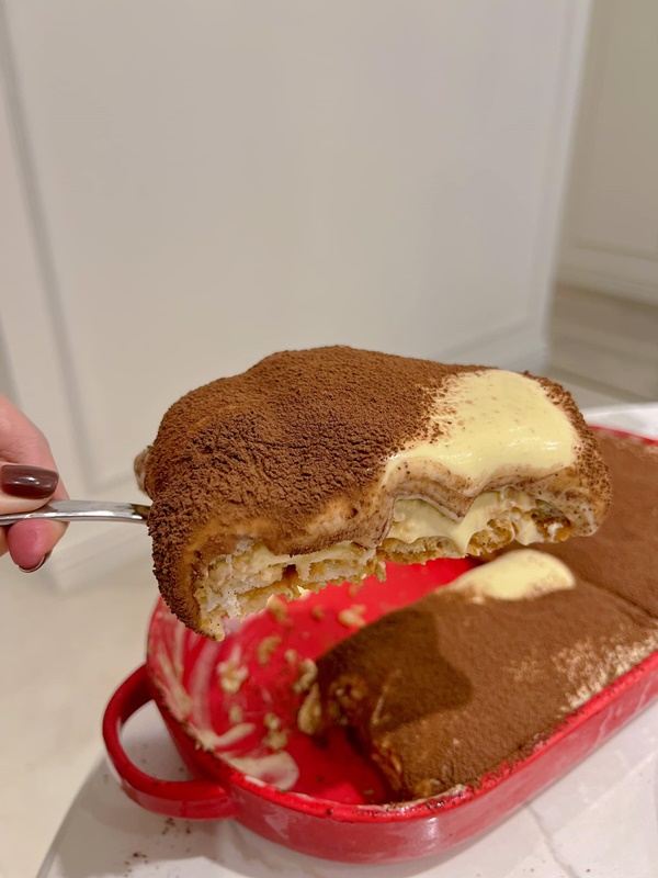 Con gái cưng của MC Diệp Chi được&nbsp;khen là Cô Tấm, chăm sóc mẹ từ quần áo đến ăn uống, tài làm bánh thì cực đỉnh-7