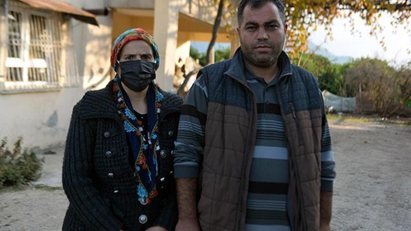 Đem con trai sơ sinh đi chôn, bố mẹ nghe tiếng khóc văng vẳng rợn người, mở quan tài ra thì chết đứng hoàn toàn-4