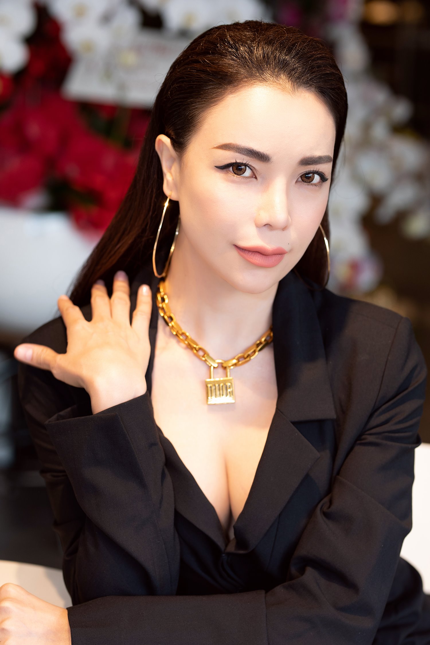 Nóng: Nữ ca sĩ nổi tiếng Vbiz bị tố quỵt 2,5 tỷ đồng của một Hoa hậu-2