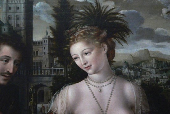 Vua nhìn trộm vợ của cận thần tắm rồi thực hiện âm mưu tàn độc 