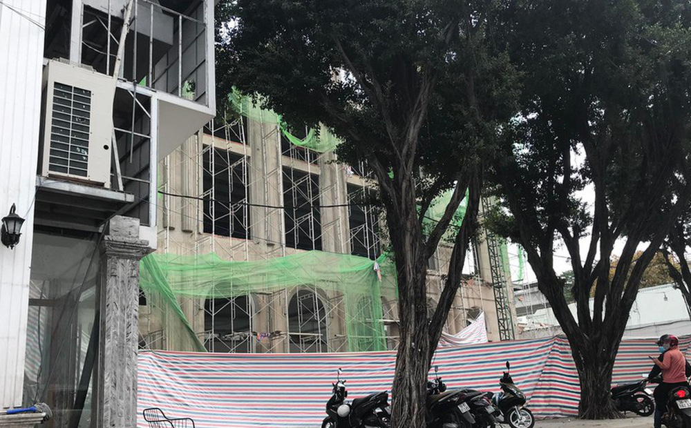 TP. HCM: 4 người rơi xuống đất, 2 người tử vong tại chỗ-1