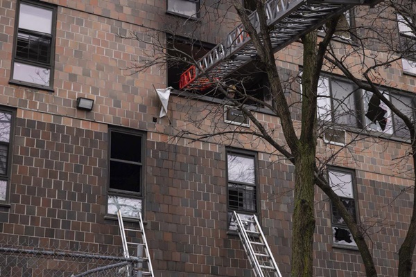 Cháy chung cư ở thành phố New York (Mỹ) khiến 19 người tử vong, bao gồm 9 trẻ em-6