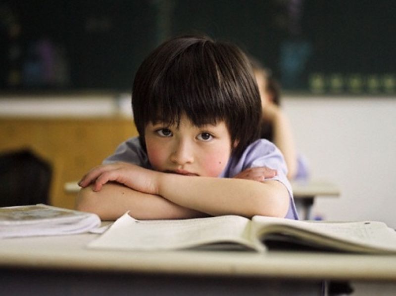 Trẻ thường xuyên bị la mắng có thể để lại 5 di chứng tồi tệ về tinh thần và thể chất, cái thứ 4 là đáng sợ hơn cả-3