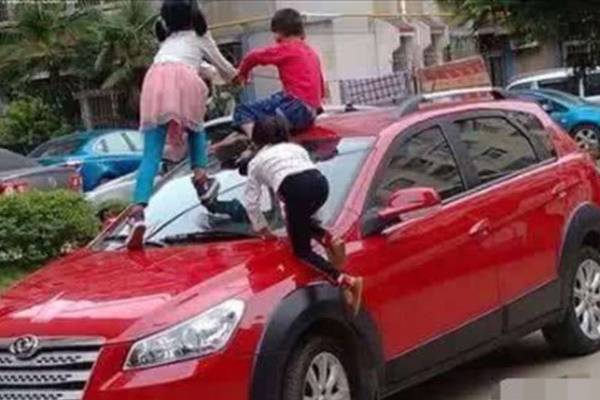 Bắt sống con trai 12 tuổi xem PHIM ĐEN, ông bố Hà Nội có cách xử lý KHÔN NGOAN: Đọc tới đâu đỏ mặt tới đó nhưng hiệu quả miễn bàn-2