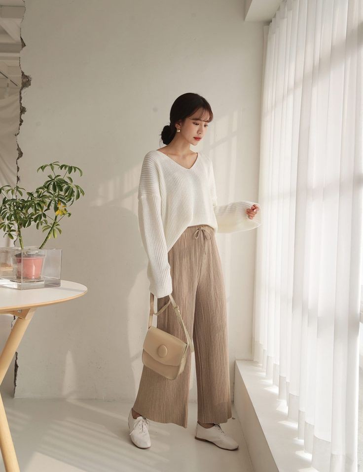 Diện quần ống rộng bị chê rườm rà chẳng oan, muốn chữa cháy thì phải học ngay 7 cách dưới đây-32