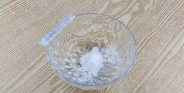 Nếu bức tường trắng bị bẩn, đừng lau bằng nước, hãy học một mẹo từ công ty vệ sinh, tường sẽ trắng lại như mới-2