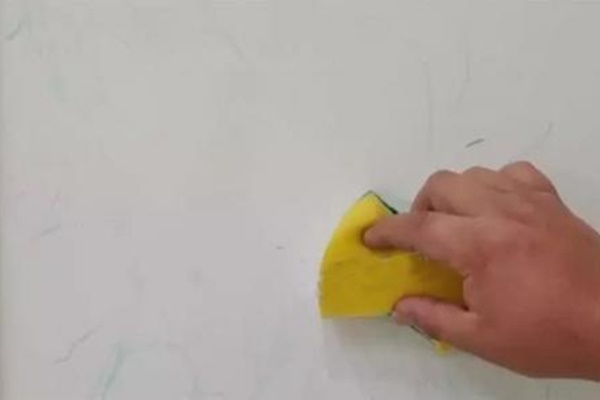 Nếu bức tường trắng bị bẩn, đừng lau bằng nước, hãy học một mẹo từ công ty vệ sinh, tường sẽ trắng lại như mới-4