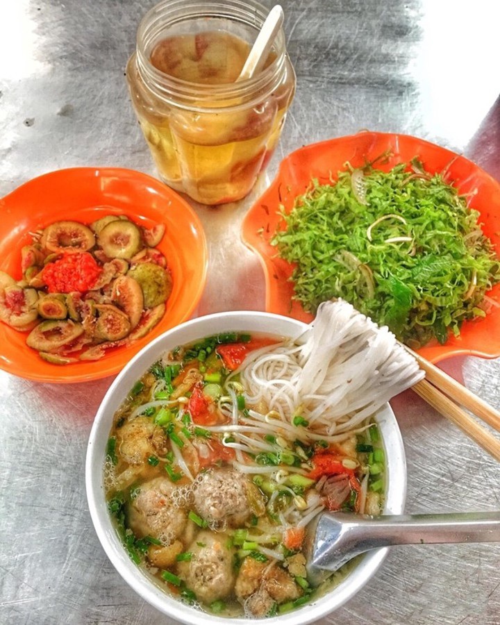 Lạ lùng bún nhà nghèo ăn kèm tóp mỡ, giá 10.000 đồng/bát ở Nam Định-7