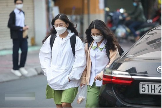KHẨN: 1 địa phương cho học sinh nghỉ học vì có hơn 40 F0 là giáo viên, học sinh