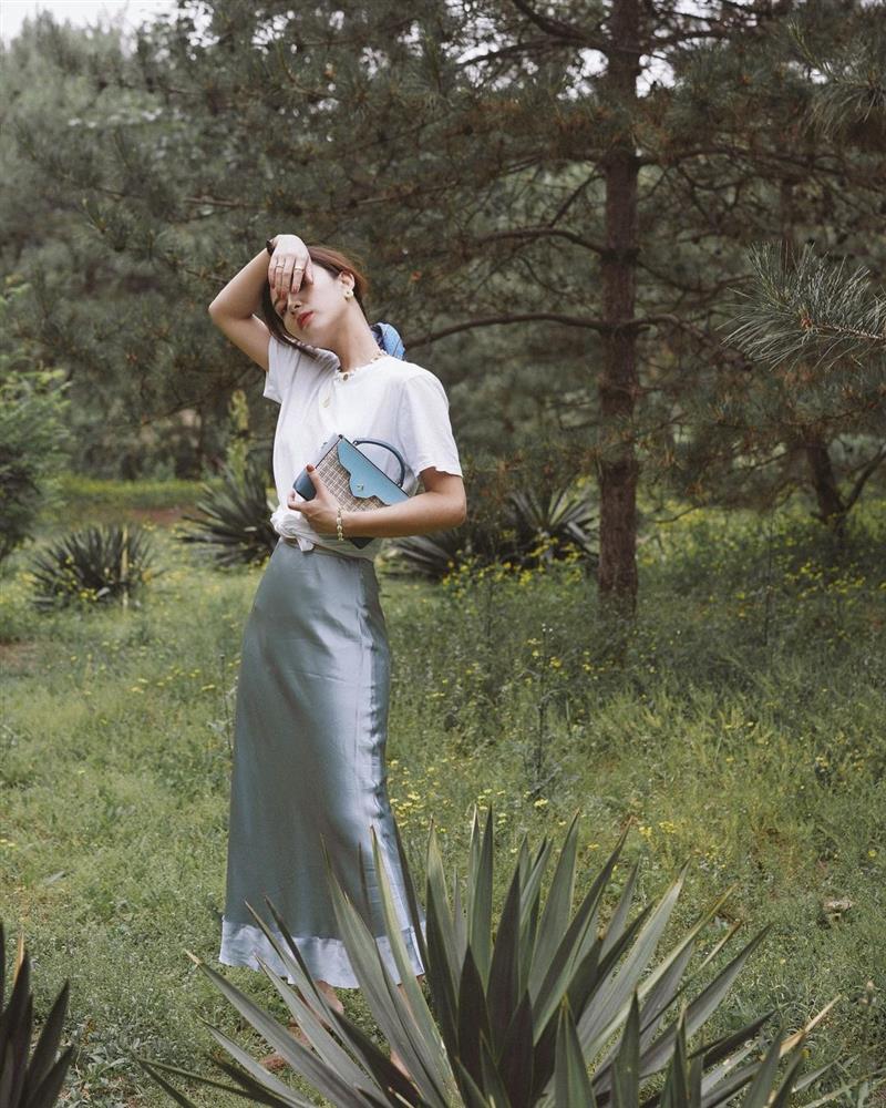 Chân váy dài có nhiều mẫu mã nhưng đây là 5 kiểu sang chảnh, hợp diện Tết nhất-11