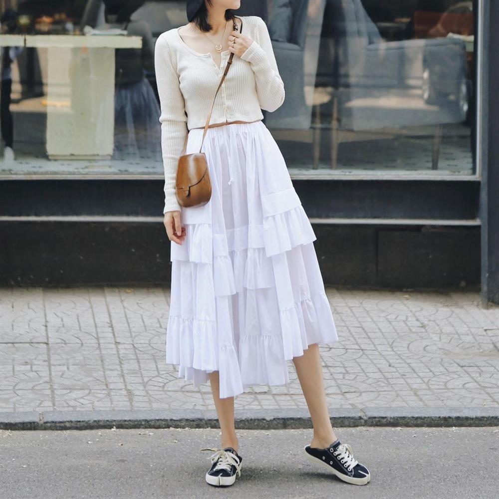 Chân váy dài có nhiều mẫu mã nhưng đây là 5 kiểu sang chảnh, hợp diện Tết nhất-2