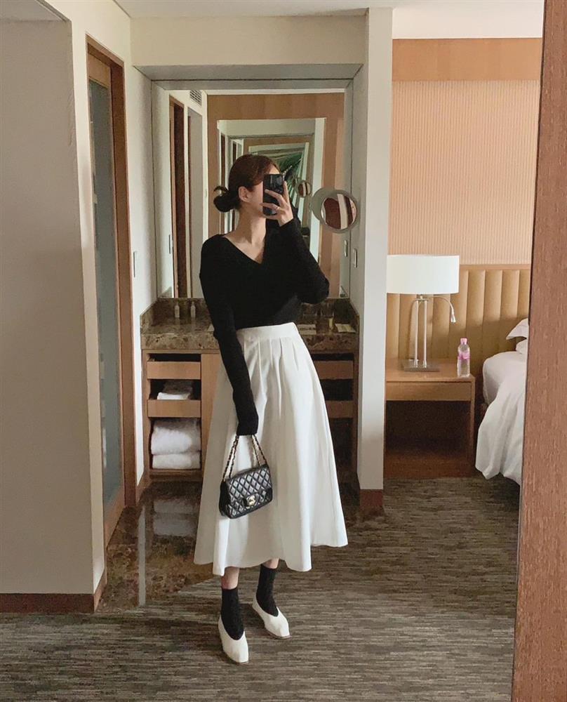Chân váy dài có nhiều mẫu mã nhưng đây là 5 kiểu sang chảnh, hợp diện Tết nhất-3