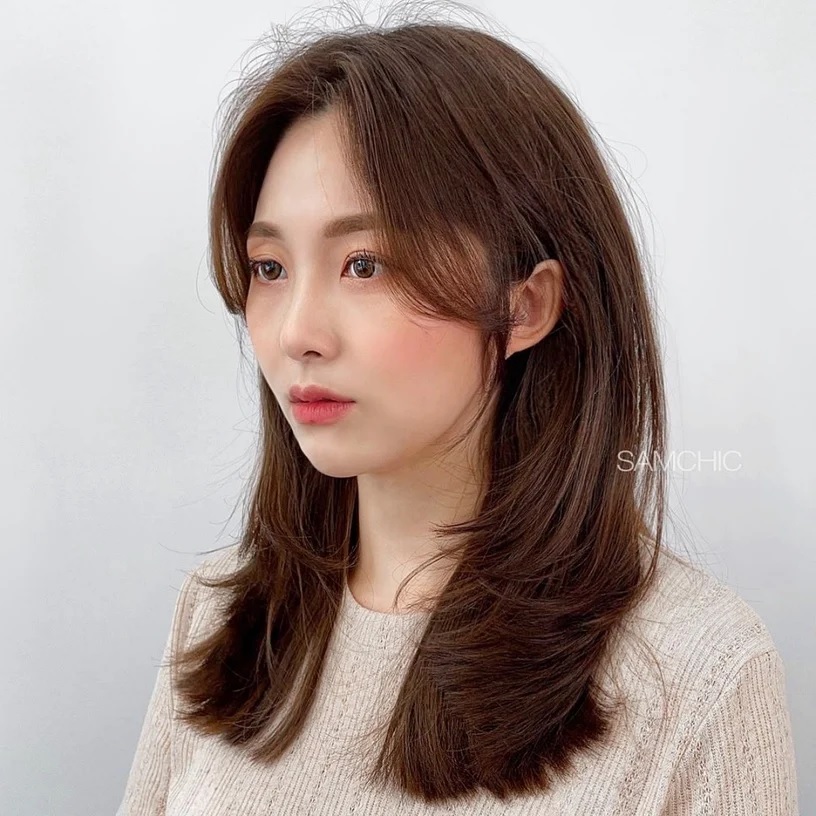 Nàng ngoài 30 sẽ trẻ ra 5 tuổi sau khi cắt tóc mái nếu nhớ kỹ chiếc chìa khóa vàng này-2