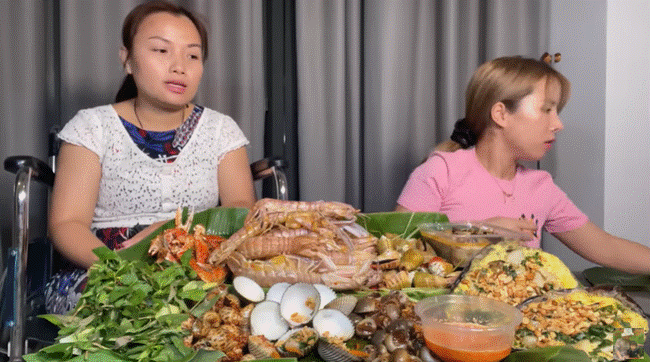 Quỳnh Trần JP vừa về Việt Nam bất ngờ gặp tai nạn phải ngồi xe lăn, tủi thân đến mức bật khóc-5