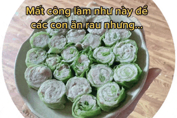 Hí hoáy làm bắp cải cuộn thịt cho con lười ăn rau, chưa kịp hưởng thành quả lao động thì mẹ đã 