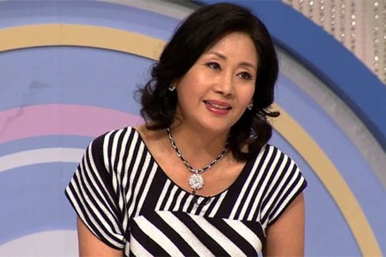 Á hậu Hàn Quốc bị chồng ép đóng cảnh nóng để trả nợ, chịu nhục lột đồ nhận cát-xê rồi đau đớn ly hôn