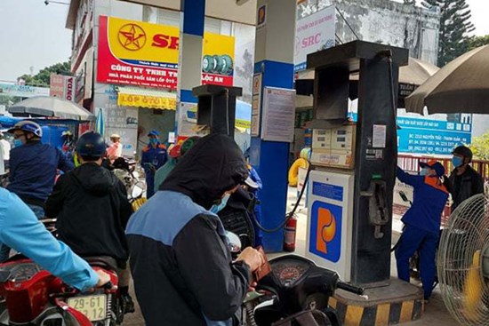Lần đầu tiên 2022, giá xăng lại đồng loạt tăng mạnh