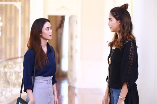 Mẹ chồng ốm, tôi bán nhà để chữa bệnh cho bà, sau 3 năm chị chồng về quê, điều chị làm khiến tôi bất ngờ
