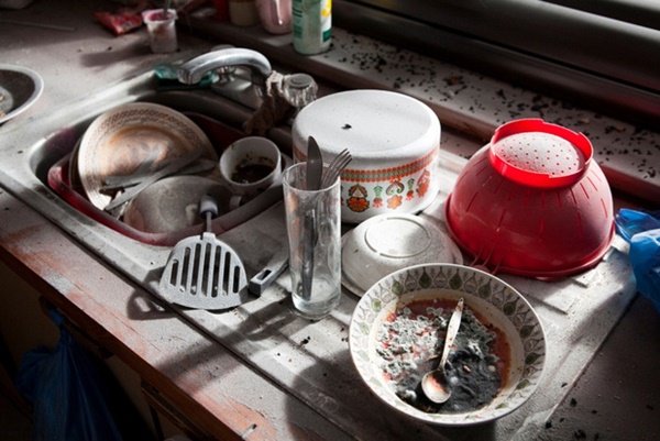 Chuyện cô gái trẻ qua đời 2 năm không ai hay biết: Mải miết trốn chạy bạo hành, chết trong cô độc để lại hiện trường gây ám ảnh khủng khiếp-3