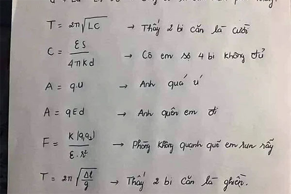 Lớp học được lên sóng VTV nhưng nhìn 2 nam sinh đang cầm quyển sách theo kiểu này, dân tình không thể nào nhịn được cười-3