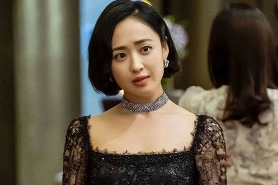 Mẹ chồng 55 tuổi còn đi 