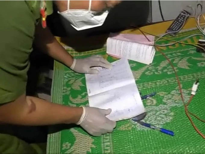 Thực hư hình ảnh sổ thị tẩm của ông Lê Tùng Vân, ghi rõ lịch thân mật với nhiều phụ nữ?-4