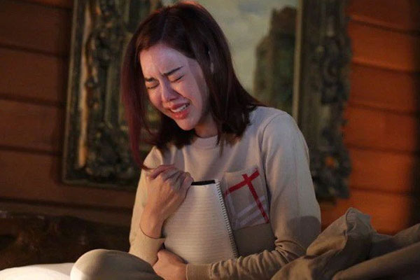 Mẹ đẻ nhìn thấy đôi bàn tay tôi sau khi lấy chồng thì liền bật khóc-1