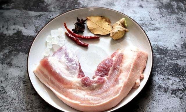 Kho thịt, đừng cho loại gia vị quen thuộc này, nhiều người làm sai khiến thịt khô, mất ngon-2