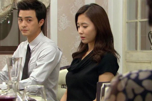 3 năm nay con gái không về thăm nhà, vợ chồng tôi vượt 400km đến thăm và chết ngất khi nhìn thấy con-1