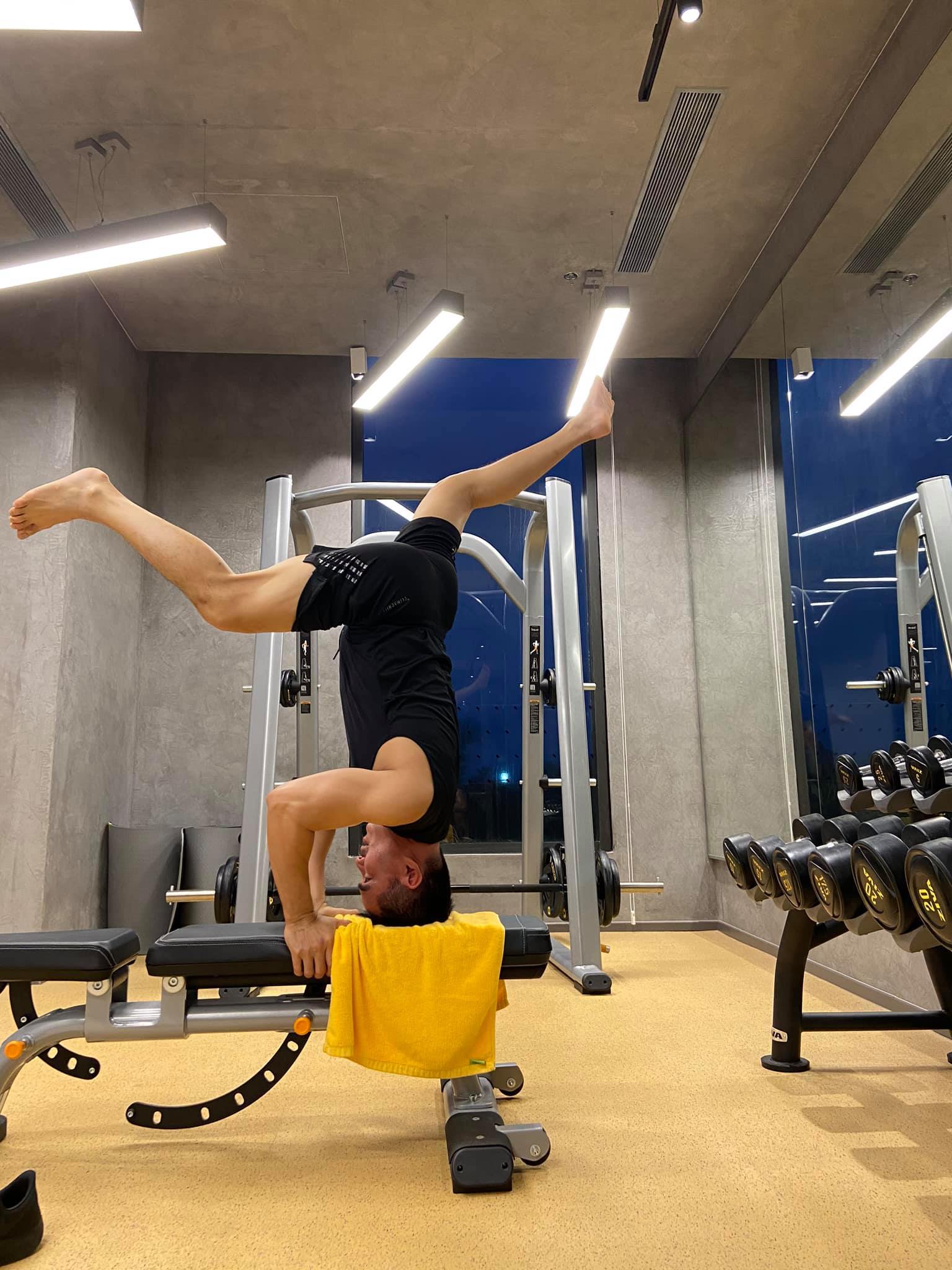 Diễn viên Trung Dũng U50: Sống một mình bình yên bên chú mèo nhỏ-12