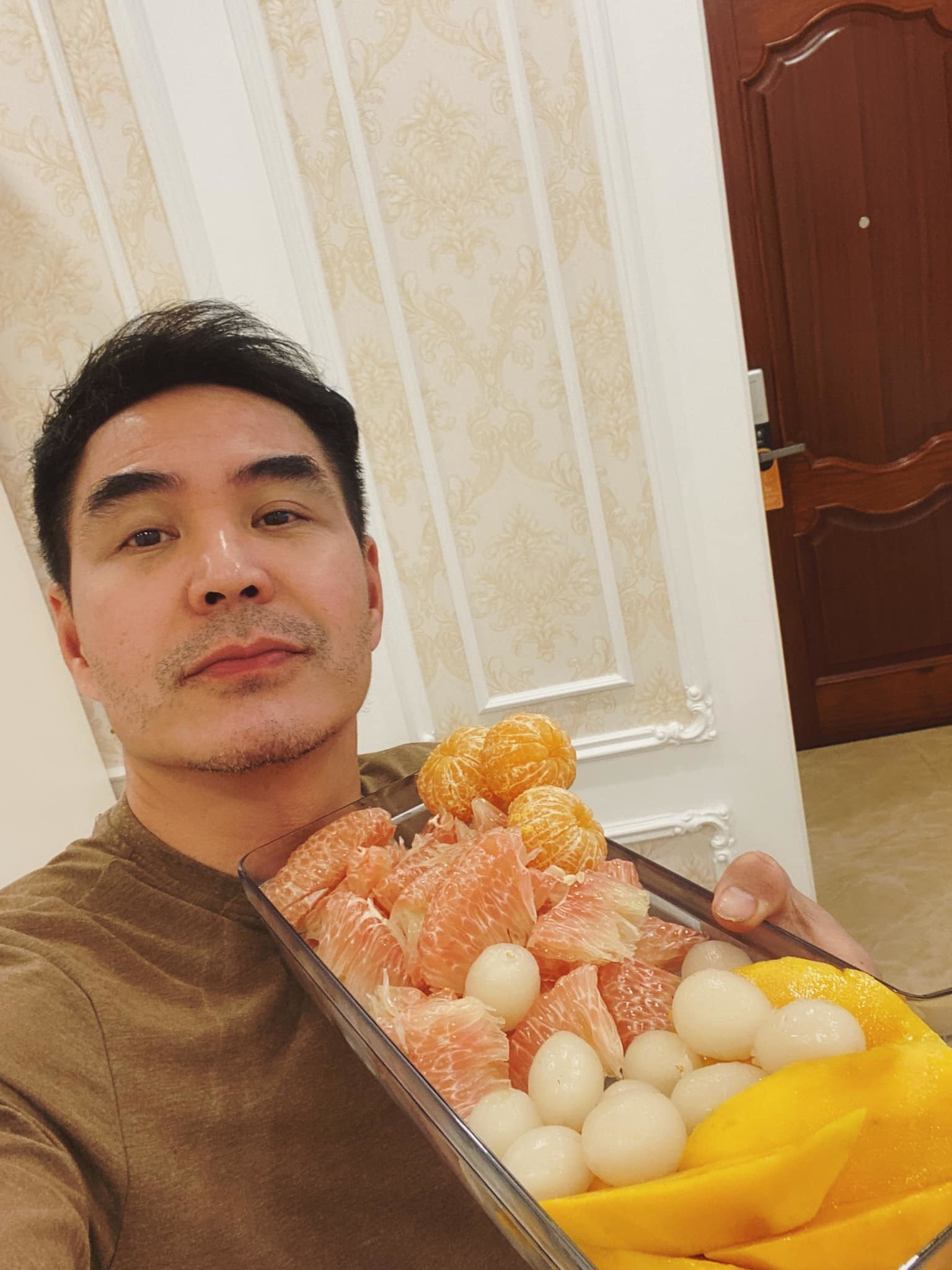 Diễn viên Trung Dũng U50: Sống một mình bình yên bên chú mèo nhỏ-10