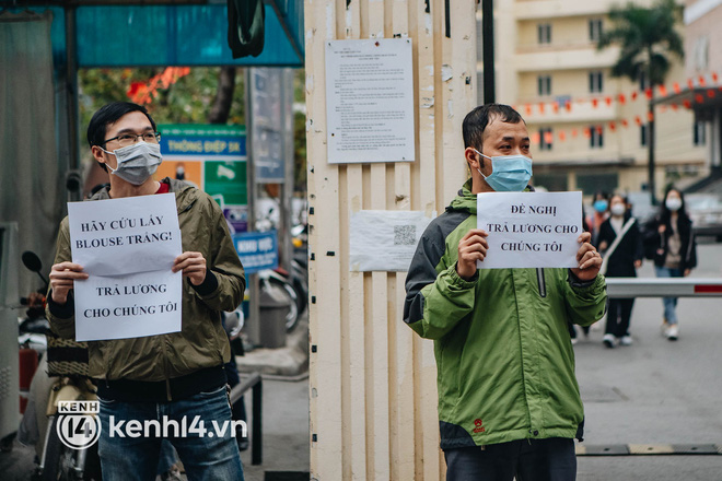 Ngày thứ 2, gần 50 y bác sĩ ở Hà Nội xuống đường cầu cứu vì bị khất lương 8 tháng: Chúng tôi đã đến đường cùng, không còn lựa chọn nào khác-8