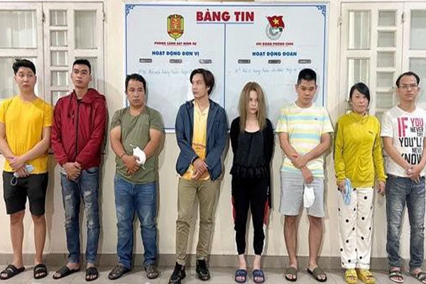 Thương tâm: Xe tải đâm xe máy khiến cả gia đình 4 người tử vong-2