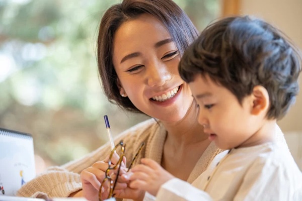 3 dấu hiệu chứng tỏ trẻ được nuôi dạy tốt, cái đầu tiên người mẹ nào cũng đều ao ước ở con mình-2