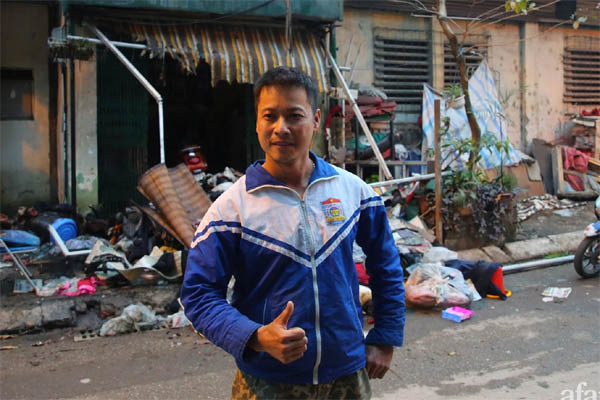 Chi tiết đặc biệt về chiếc áo mà người hùng Trung Văn Nam mặc khi cứu bé gái-2