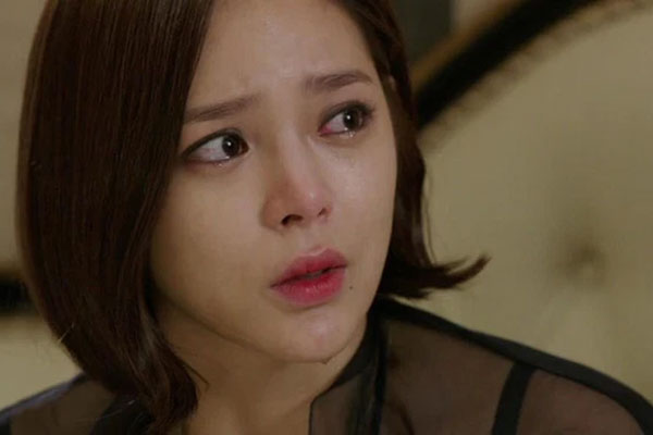 Nửa đêm điện thoại reo lên, tôi nghe máy rồi thức trắng vì lo lắng và hoảng sợ-1