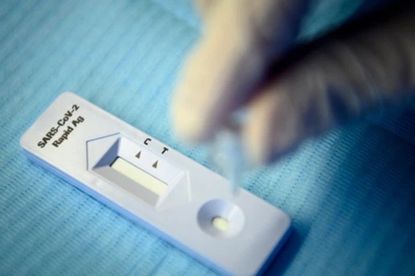 Test nhanh COVID chính xác đến đâu? Những con số có thể khiến bạn bất ngờ-1
