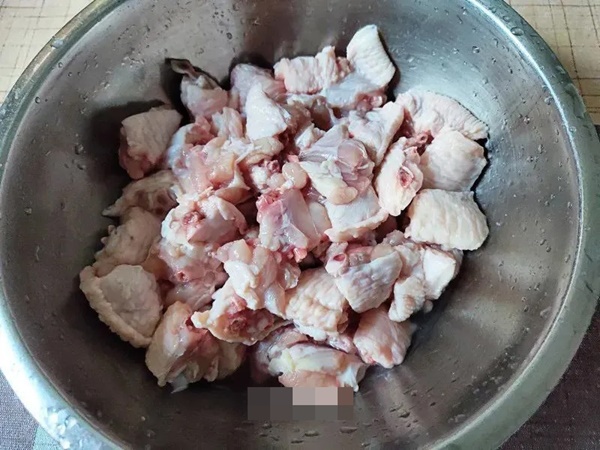 Gà xào cay kiểu nhà làm: Ngon tê tái, thơm thơm giòn rụm, ai ăn cũng phải tấm tắc khen-2