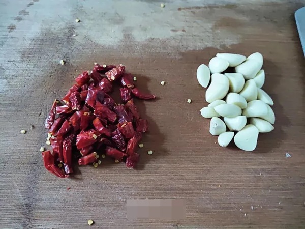 Gà xào cay kiểu nhà làm: Ngon tê tái, thơm thơm giòn rụm, ai ăn cũng phải tấm tắc khen-7