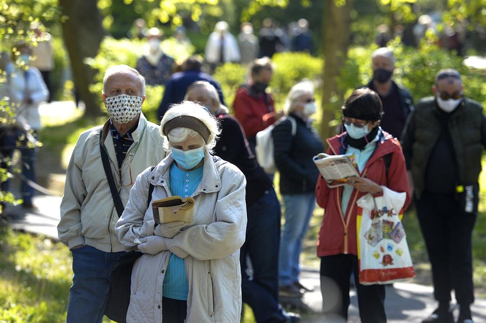 Thế giới có thể vỡ mộng miễn dịch cộng đồng-1