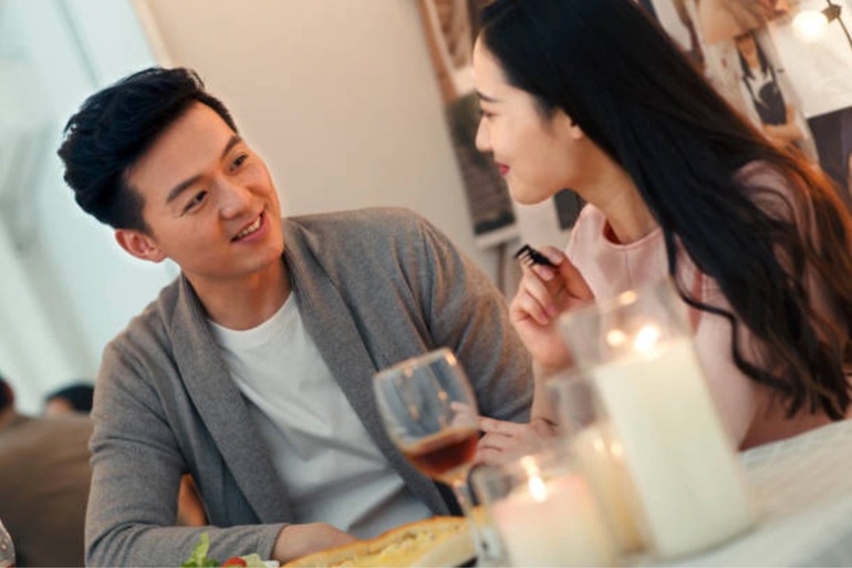 Vợ bỏ về mẹ đẻ, em vợ đến ăn tối nói một câu khiến 5 năm hôn nhân kết thúc-1