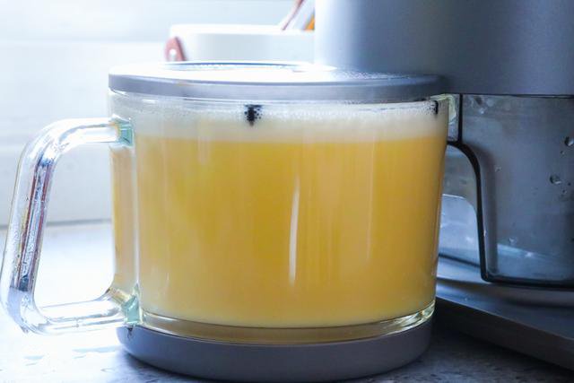 Thêm 1 nguyên liệu này vào món sữa ngô quen thuộc, bạn sẽ ngạc nhiên khi thấy da ẩm mượt căng mịn chỉ sau vài tuần!-4