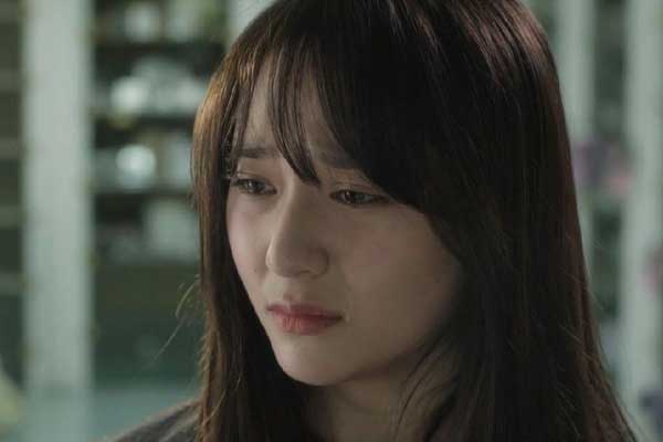 Tăng ca nên về muộn, tôi hả hê khi nắm thóp được chị dâu nhưng không ngờ lại bị đuổi khỏi nhà-1