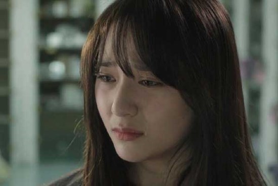 Bất ngờ phát hiện chồng mua một ngôi nhà khác từ 3 năm trước, tôi càng đau hơn khi biết người đang sống trong đó