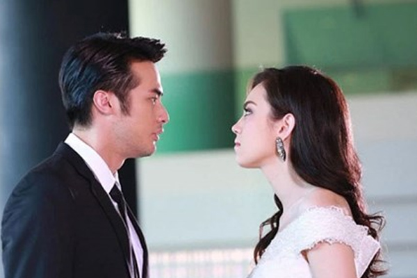 Hai năm sau khi ly hôn, chồng cũ đến khoe nhà và xe hơi, con trai 5 tuổi nói một câu khiến anh ta hối hận-1