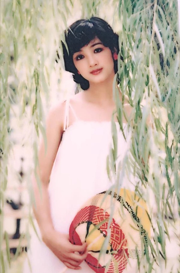 Nhan sắc thời trẻ của hoa hậu Giáng My - người khiến chủ tịch Tân Hoàng Minh say đắm-4