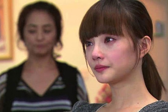 Vừa đính hôn xong, mẹ chồng tương lai đã tiết lộ bí mật khủng khiếp khiến tôi sợ tái xanh mặt