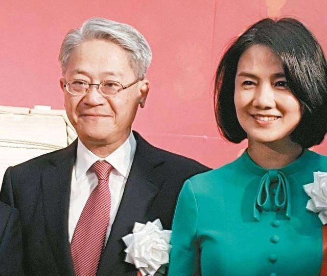 Cô gái kém môn đăng hộ đối cưới con trai tỷ phú: Nàng dâu không được ngồi chung mâm tự thay đổi số phận khi liều mình đối đầu bọn bắt cóc!-2