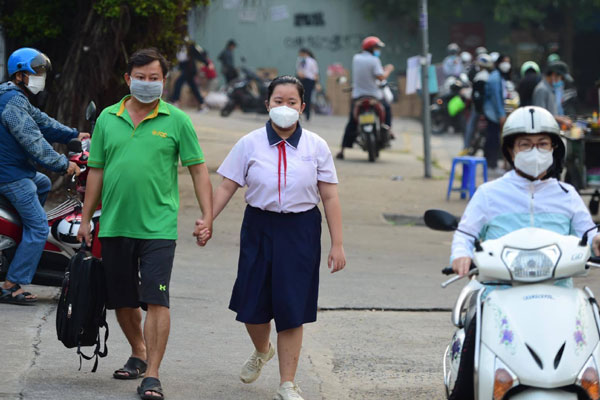 Nổi hứng làm thơ trong giờ Toán, nam sinh bị cô chấm 0 điểm rồi nhận xét 1 câu quá phũ phàng-2